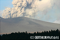 ②新燃岳南側斜面の状況