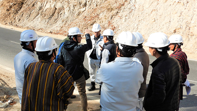 国際協力：道路斜面対策工能力強化プロジェクト【ブータン】