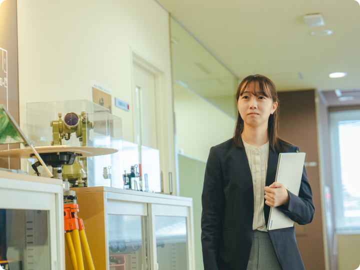 現在の仕事について教えてください